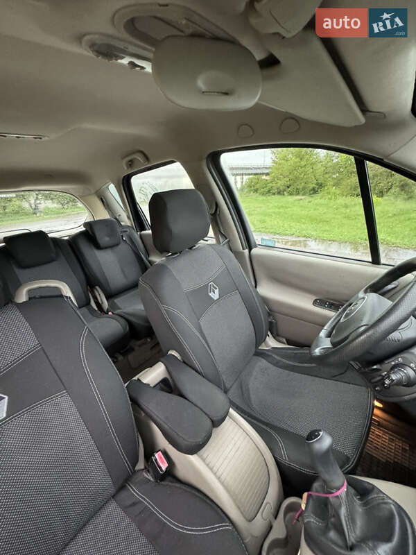 Минивэн Renault Grand Scenic 2005 в Харькове