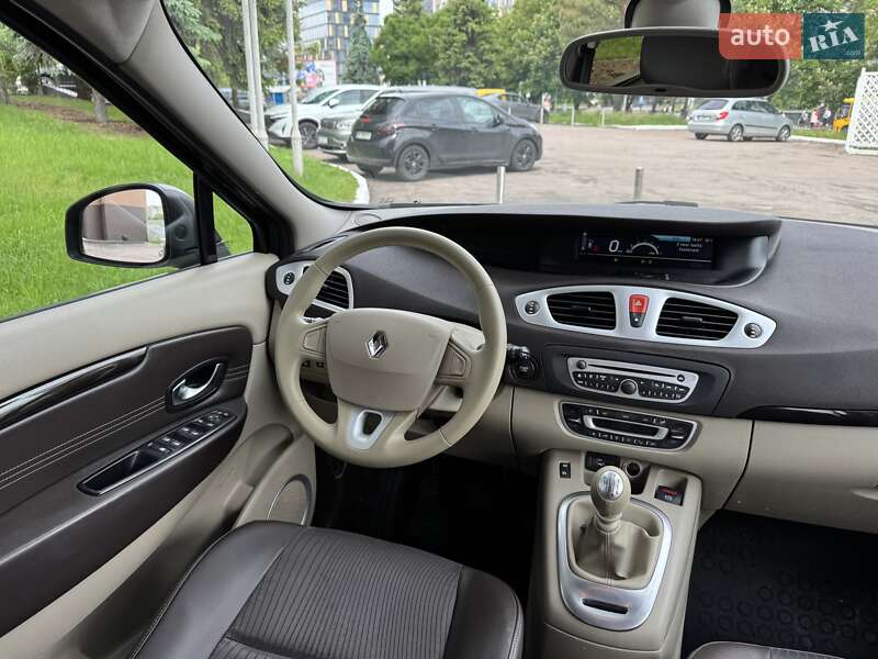 Мінівен Renault Grand Scenic 2010 в Рівному