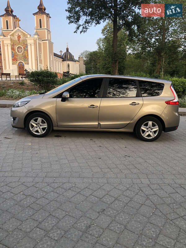 Минивэн Renault Grand Scenic 2013 в Городке
