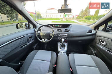 Мінівен Renault Grand Scenic 2013 в 