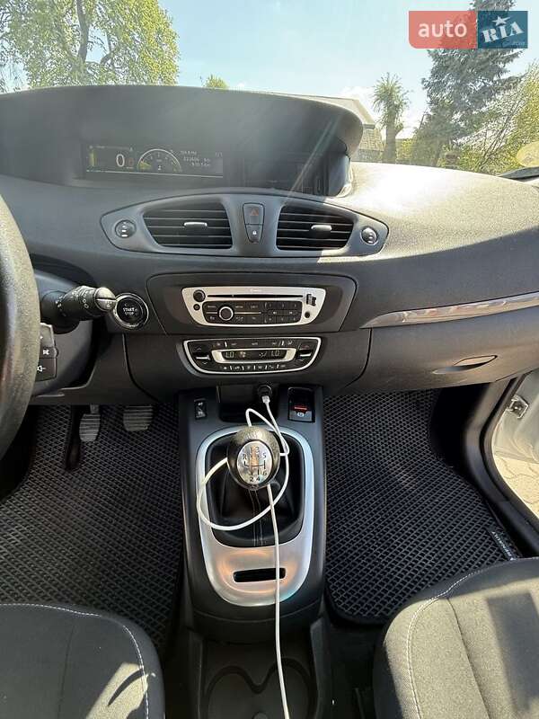 Минивэн Renault Grand Scenic 2016 в Ивано-Франковске