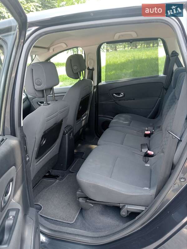 Мінівен Renault Grand Scenic 2009 в Рівному фото 12 Мінівен Renault Grand Scenic 2009 в Рівному