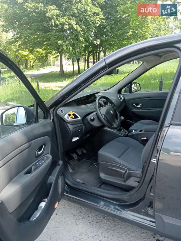 Мінівен Renault Grand Scenic 2009 в Рівному фото 14 Мінівен Renault Grand Scenic 2009 в Рівному