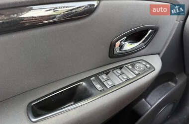 Мінівен Renault Grand Scenic 2014 в 