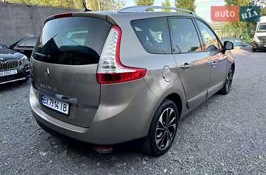 Минивэн Renault Grand Scenic 2014 в 