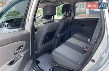 Мінівен Renault Grand Scenic 2014 в 
