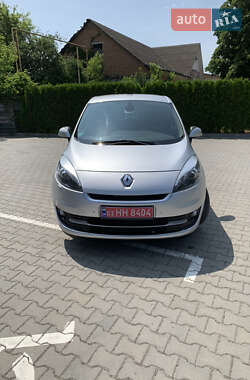 Мінівен Renault Grand Scenic 2012 в 