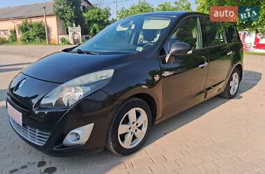 Минивэн Renault Grand Scenic 2009 в Косове