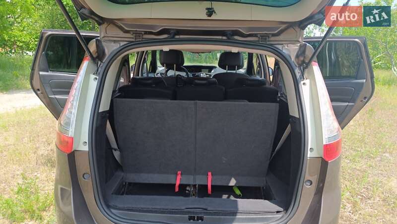 Минивэн Renault Grand Scenic 2014 в Киеве