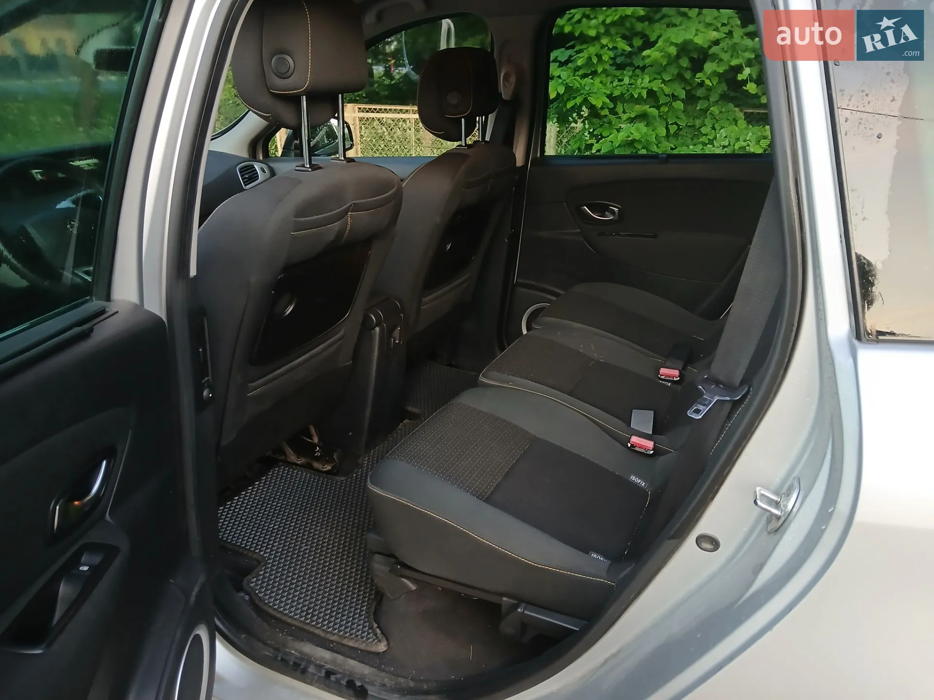 2010 Renault Scenic - мініатюра 12