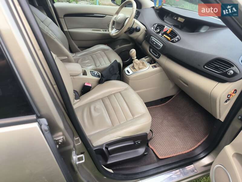 Минивэн Renault Grand Scenic 2011 в Киеве