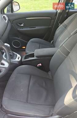 Минивэн Renault Grand Scenic 2009 в 