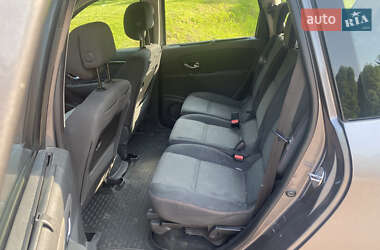 Минивэн Renault Grand Scenic 2012 в 
