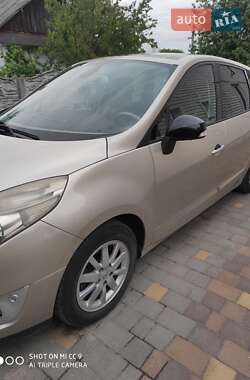Минивэн Renault Grand Scenic 2011 в Ровно