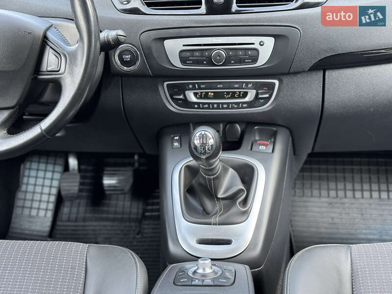 Минивэн Renault Grand Scenic 2015 в Ровно