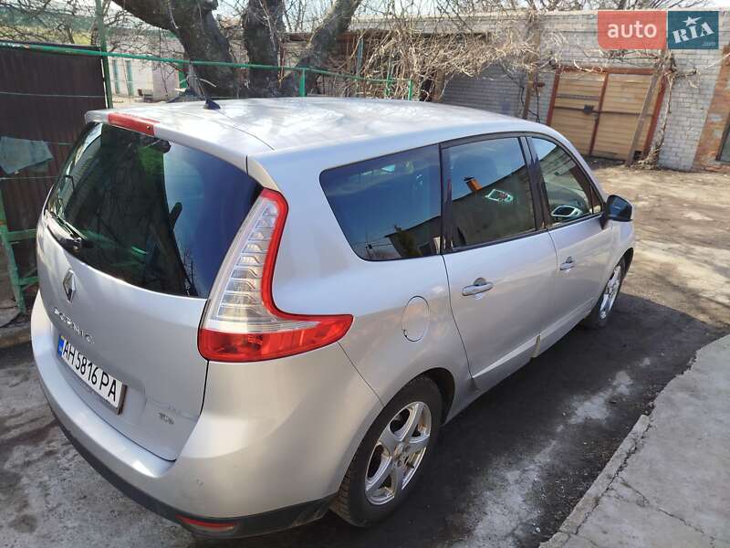 Минивэн Renault Grand Scenic 2009 в Голубовке фото 6 Минивэн Renault Grand Scenic 2009 в Голубовке