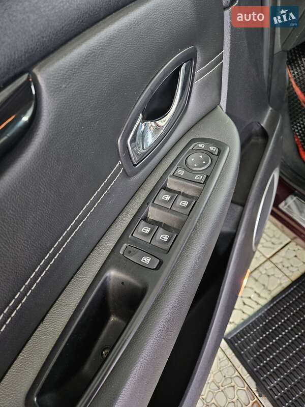 Минивэн Renault Grand Scenic 2012 в Киеве