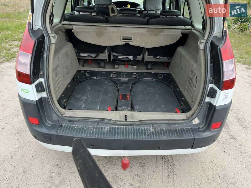 Мінівен Renault Grand Scenic 2004 в Сарнах