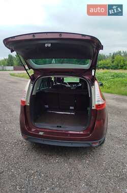 Мінівен Renault Grand Scenic 2012 в 