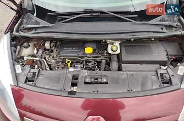 Мінівен Renault Grand Scenic 2012 в 