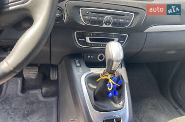 Минивэн Renault Grand Scenic 2011 в 