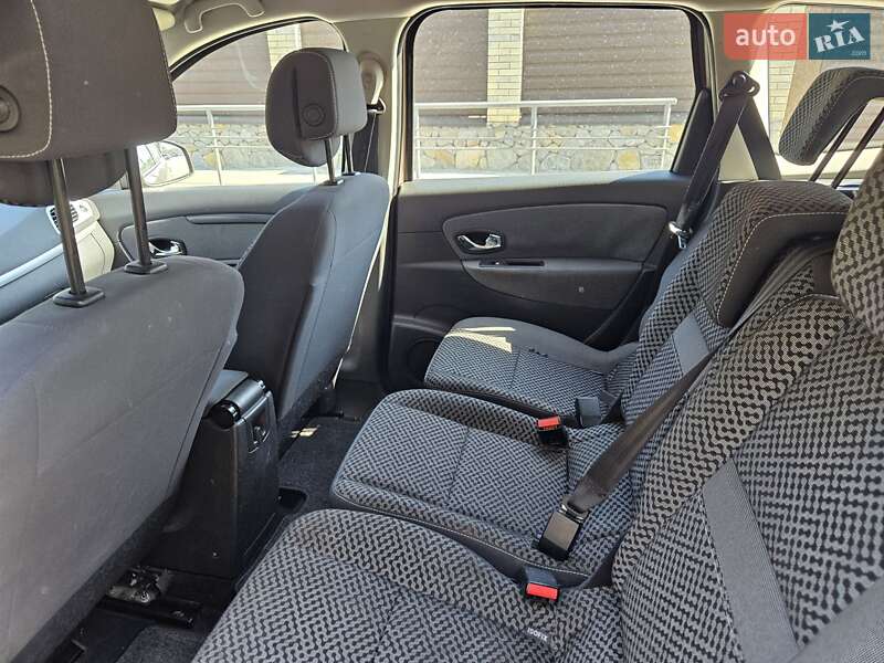 Мінівен Renault Grand Scenic 2012 в Вінниці фото 9 Мінівен Renault Grand Scenic 2012 в Вінниці