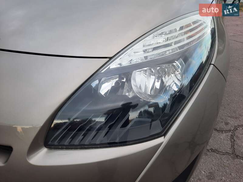 Мінівен Renault Grand Scenic 2010 в Полтаві