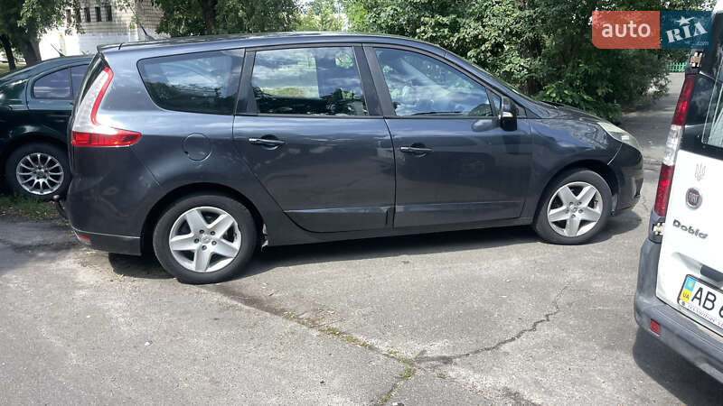 Мінівен Renault Grand Scenic 2011 в Києві