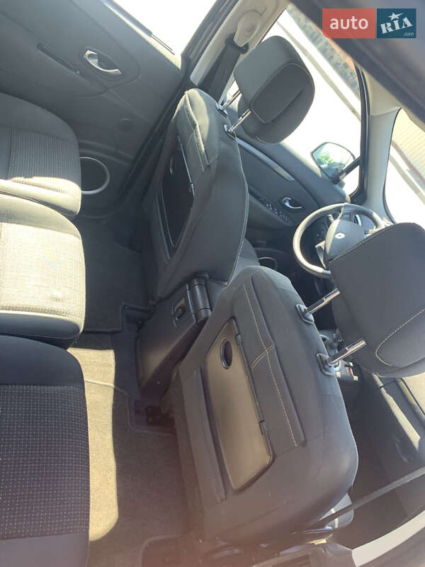 Мінівен Renault Grand Scenic 2010 в Луцьку