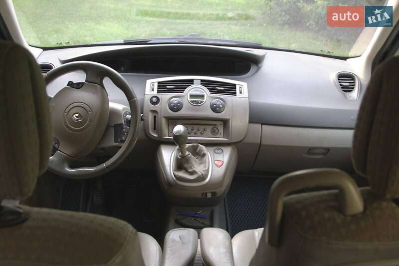 Мінівен Renault Grand Scenic 2004 в Ужгороді