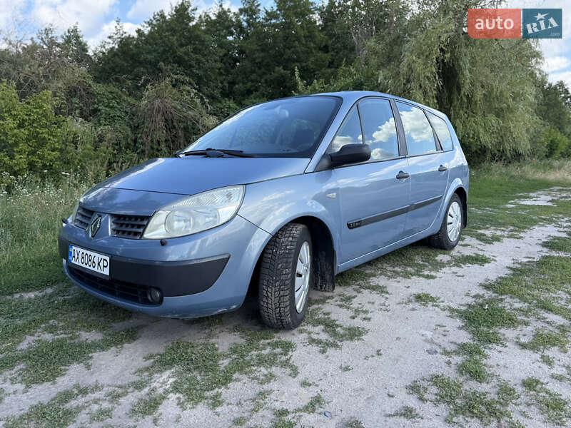 Минивэн Renault Grand Scenic 2004 в 