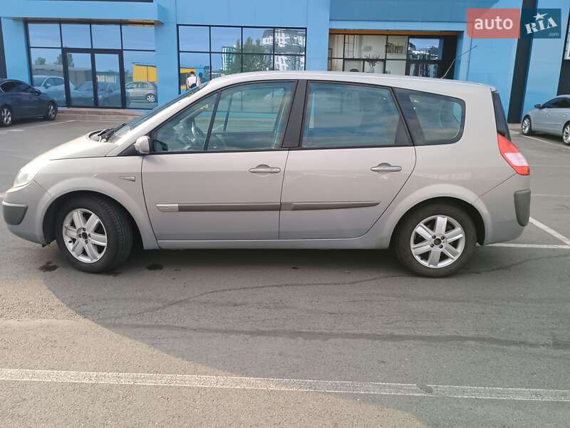 Мінівен Renault Grand Scenic 2004 в Софіївській Борщагівці
