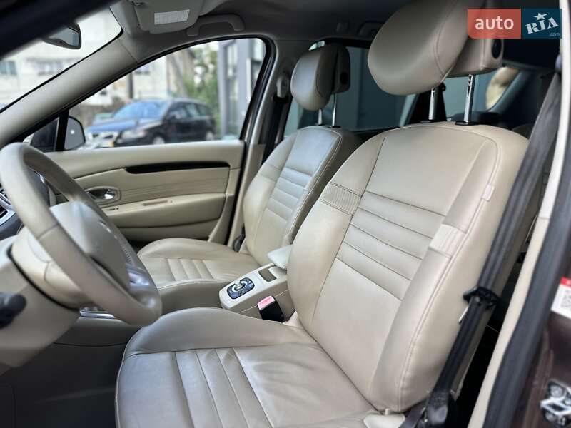 Минивэн Renault Grand Scenic 2011 в Ивано-Франковске