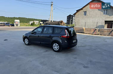 Минивэн Renault Grand Scenic 2010 в 