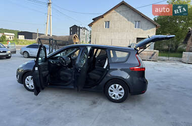 Минивэн Renault Grand Scenic 2010 в 