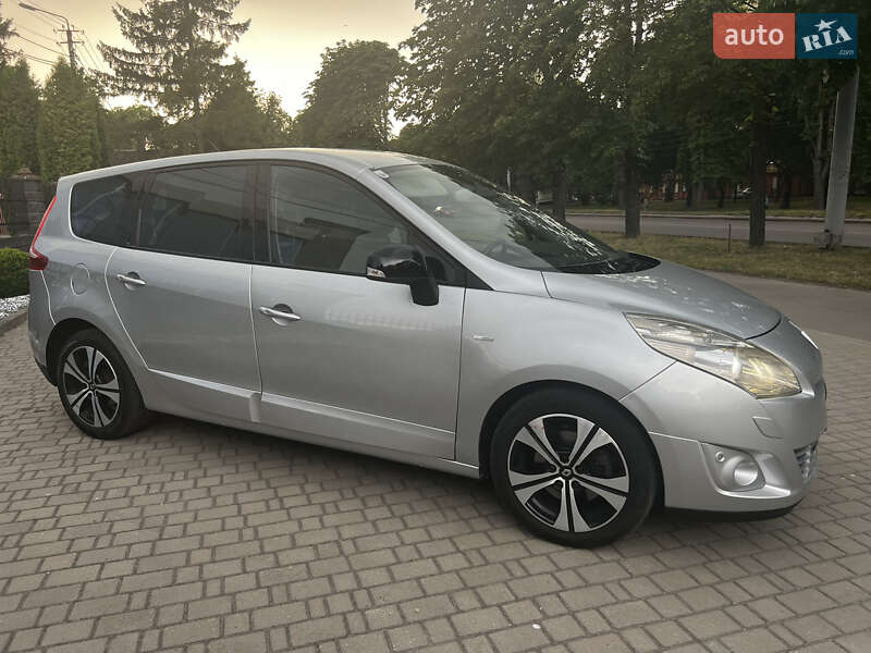Минивэн Renault Grand Scenic 2011 в Ровно
