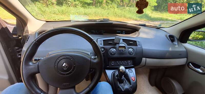 Минивэн Renault Grand Scenic 2005 в Киеве