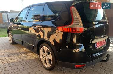 Минивэн Renault Grand Scenic 2010 в 