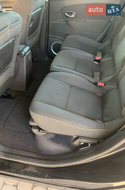 Минивэн Renault Grand Scenic 2010 в 