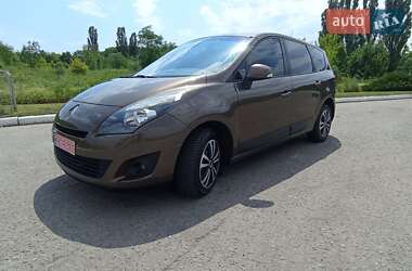 Минивэн Renault Grand Scenic 2010 в Дергачах