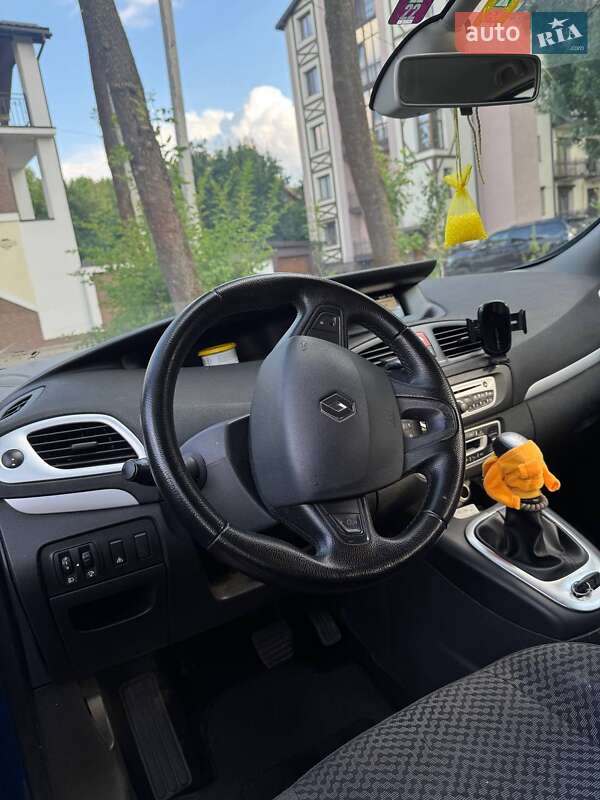 Минивэн Renault Grand Scenic 2011 в Львове