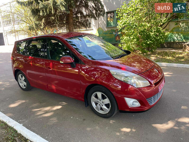 Мінівен Renault Grand Scenic 2011 в Рівному фото 12 Мінівен Renault Grand Scenic 2011 в Рівному