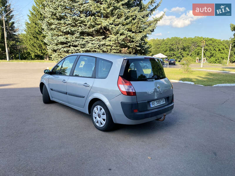 Минивэн Renault Grand Scenic 2004 в Ровно