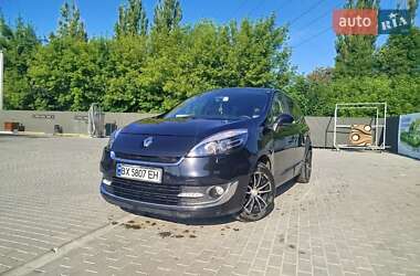 Мінівен Renault Grand Scenic 2012 в  Мінівен Renault Grand Scenic 2012 в