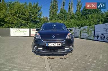 Мінівен Renault Grand Scenic 2012 в  фото 6 Мінівен Renault Grand Scenic 2012 в