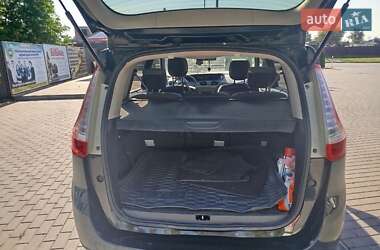 Мінівен Renault Grand Scenic 2012 в  фото 10 Мінівен Renault Grand Scenic 2012 в