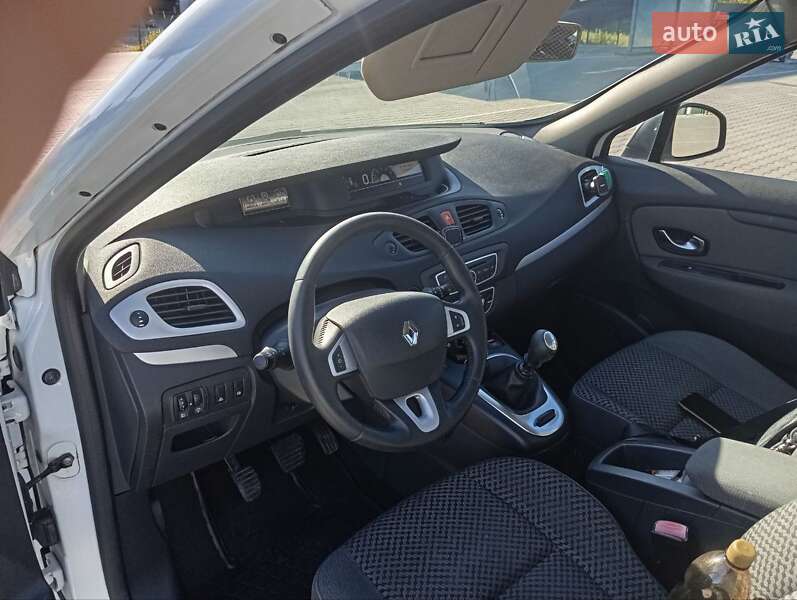 Минивэн Renault Grand Scenic 2011 в Луцке