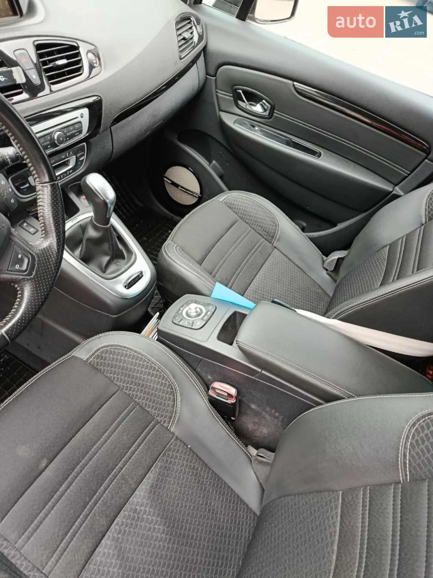 2015 Renault Scenic - мініатюра 12