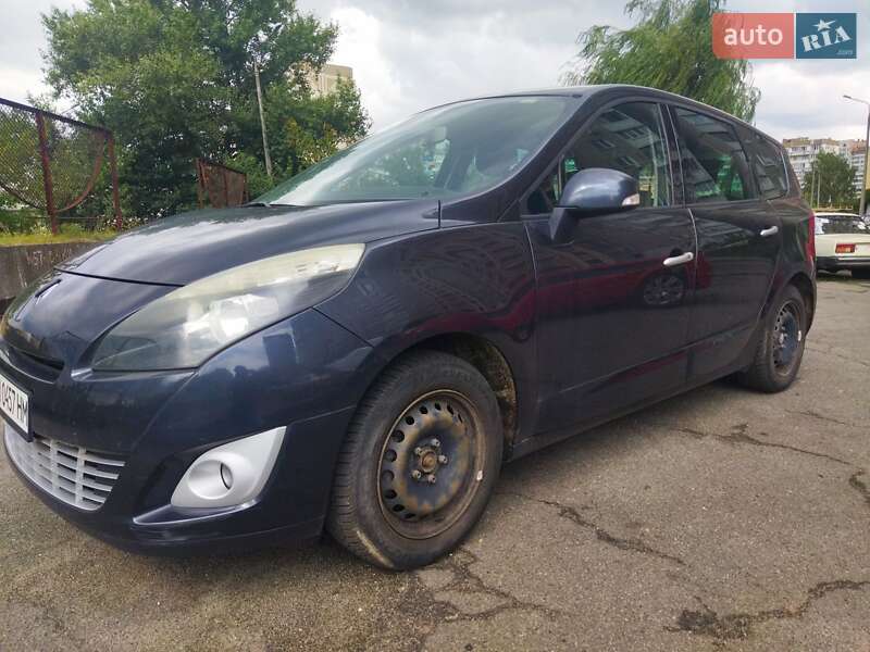 Минивэн Renault Grand Scenic 2011 в Киеве