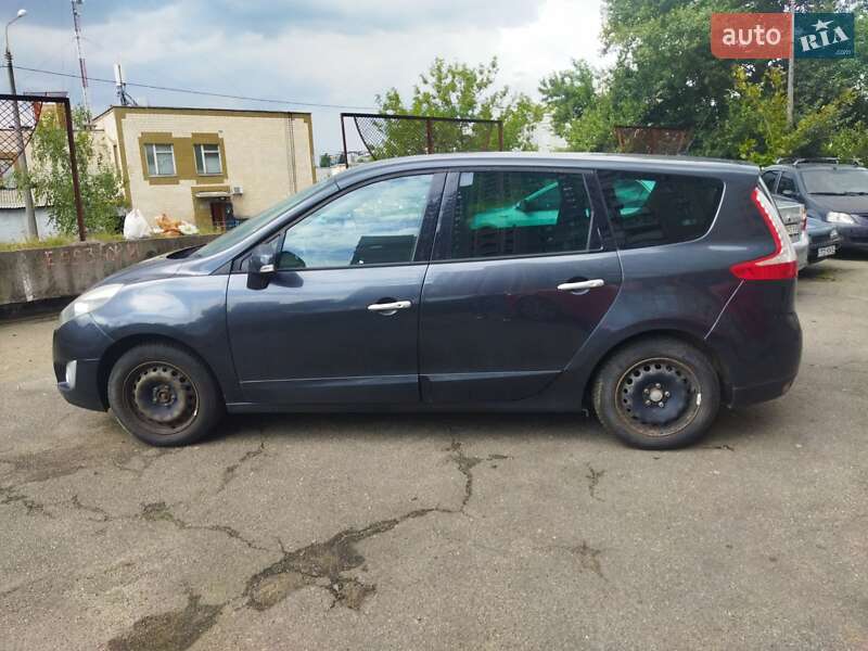Минивэн Renault Grand Scenic 2011 в Киеве